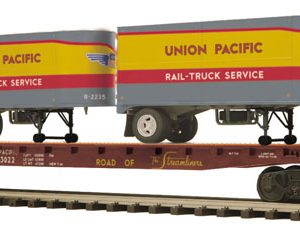 UP FLAT w/2 PUP TRAILERS